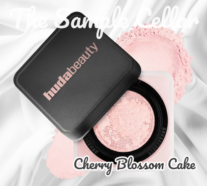 Huda Beauty - Easy Bake Loose Powder
