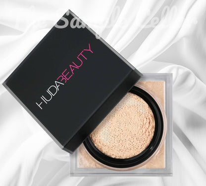 Huda Beauty - Easy Bake Loose Powder